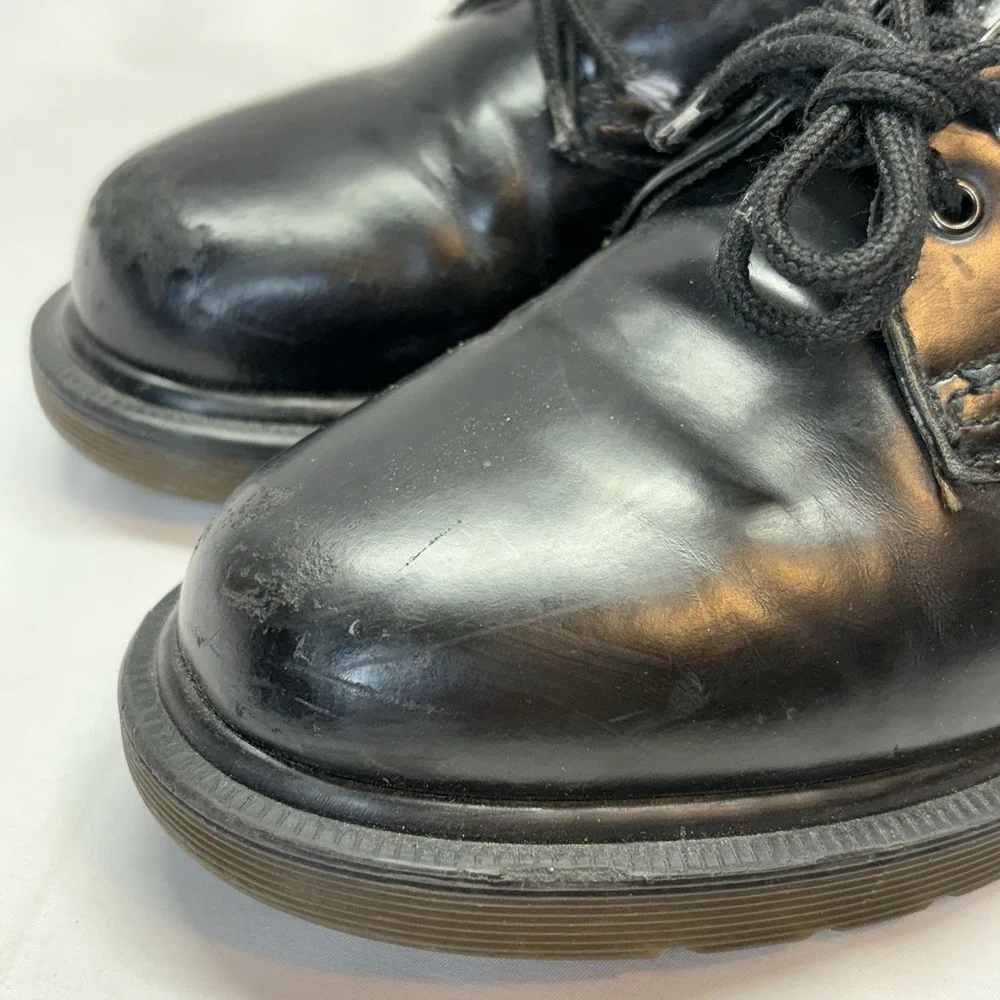 Dr. Martens excellent preowned